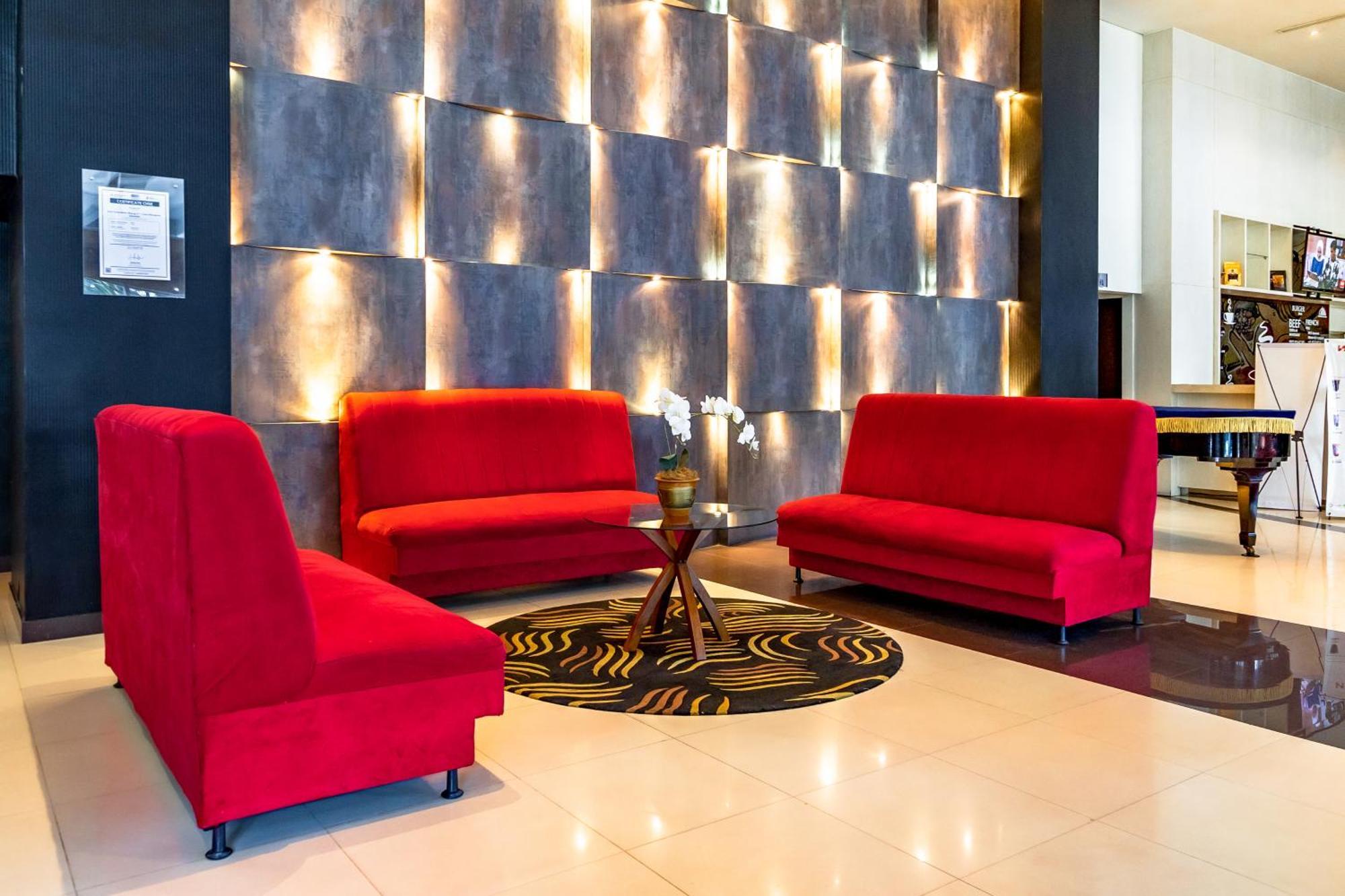 Swiss-Belinn Malang Ngoại thất bức ảnh